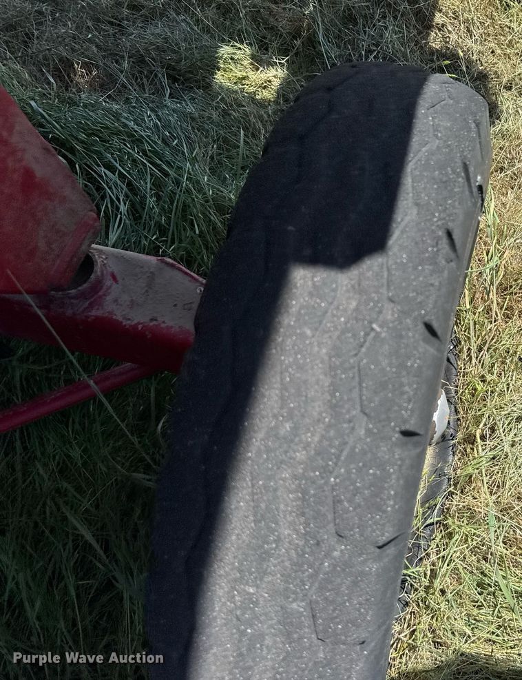 image for item ER2038 Massey Ferguson 8 combine