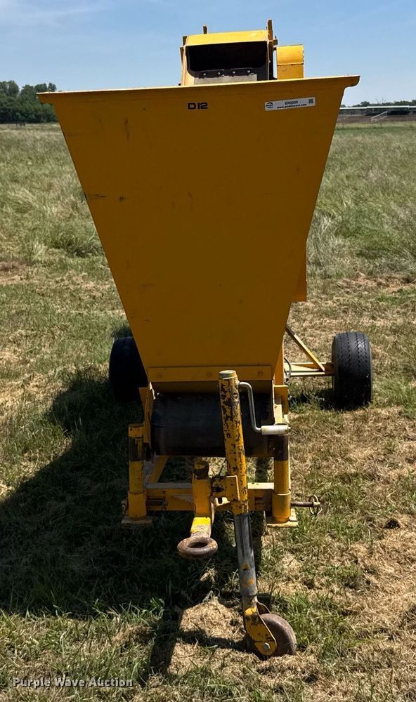 image for item ER2039 Lindig D12 topsoil shredder