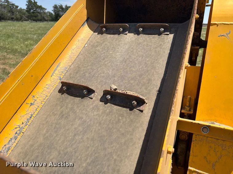 image for item ER2039 Lindig D12 topsoil shredder