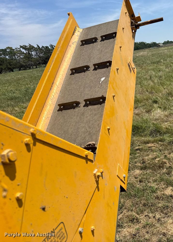 image for item ER2039 Lindig D12 topsoil shredder