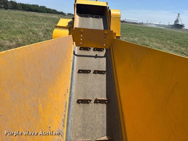 image for item ER2039 Lindig D12 topsoil shredder