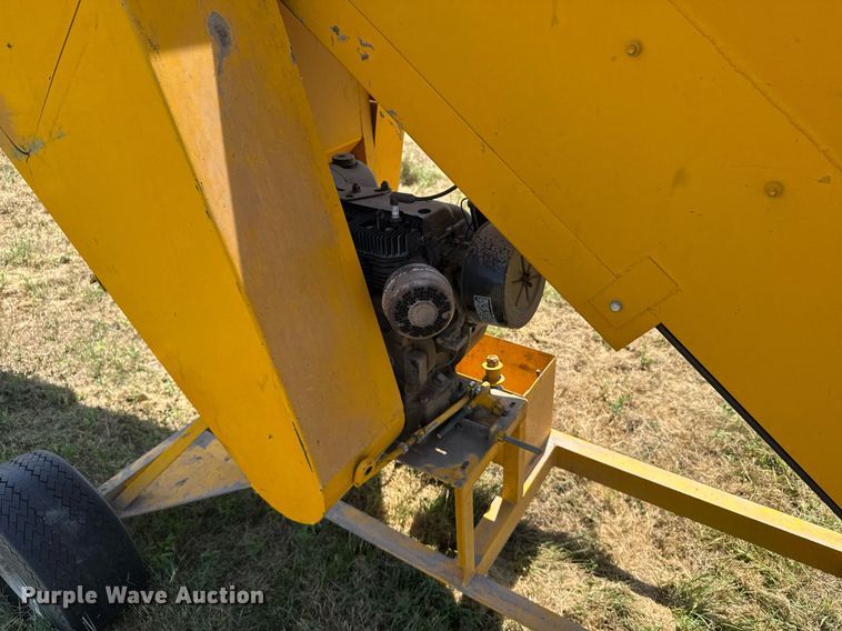 image for item ER2039 Lindig D12 topsoil shredder