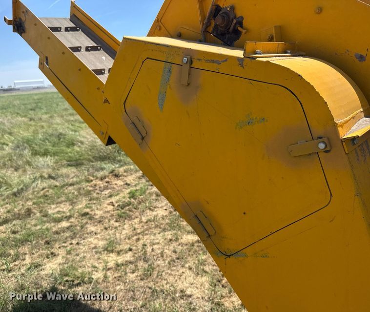 image for item ER2039 Lindig D12 topsoil shredder