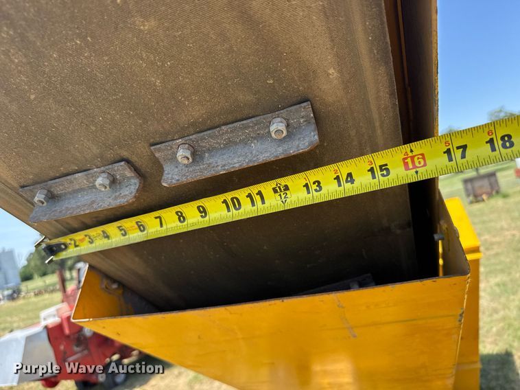 image for item ER2039 Lindig D12 topsoil shredder