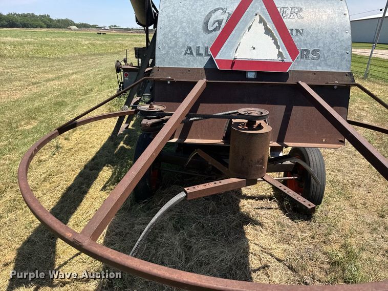 image for item ER2040 Gleaner Baldwin combine