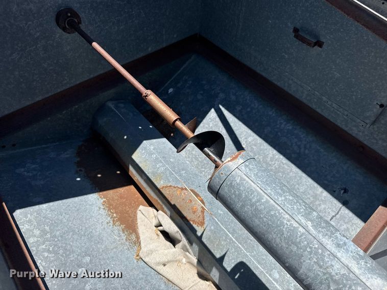 image for item ER2040 Gleaner Baldwin combine