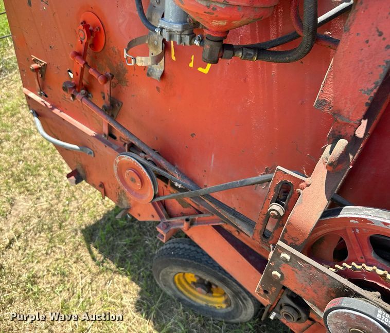 image for item ER2041 Hans-Ulrich Hege 125 seed harvester