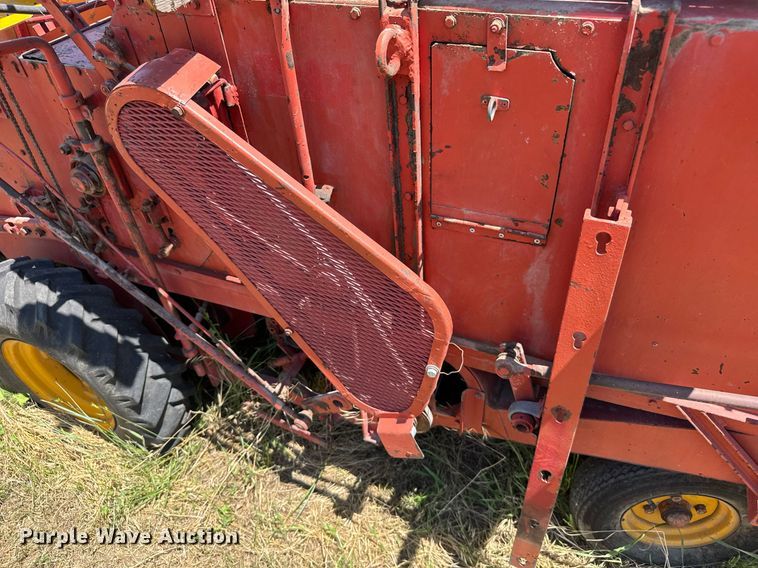 image for item ER2041 Hans-Ulrich Hege 125 seed harvester