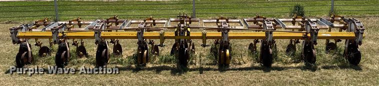 image for item ER2043 Row crop cultivator