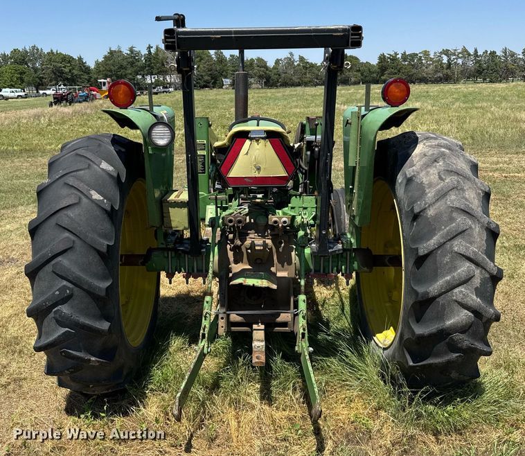 image for item ER2045 1978 John Deere 2440 tractor