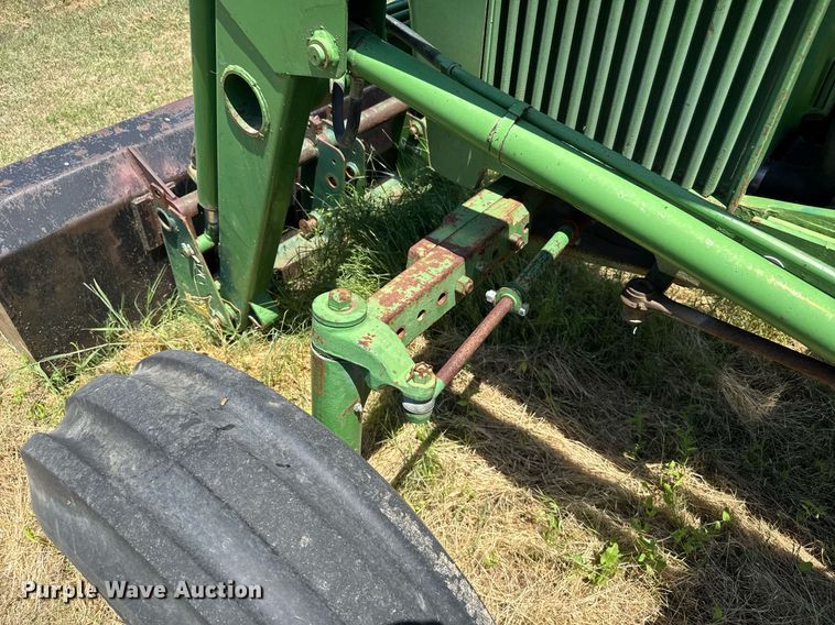 image for item ER2045 1978 John Deere 2440 tractor