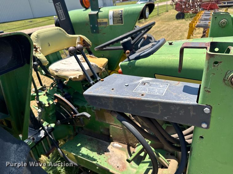 image for item ER2045 1978 John Deere 2440 tractor