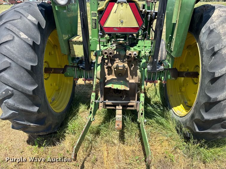 image for item ER2045 1978 John Deere 2440 tractor