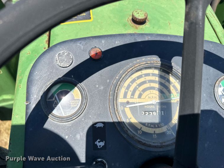 image for item ER2045 1978 John Deere 2440 tractor