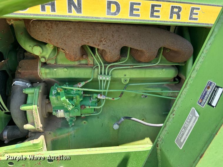 image for item ER2045 1978 John Deere 2440 tractor