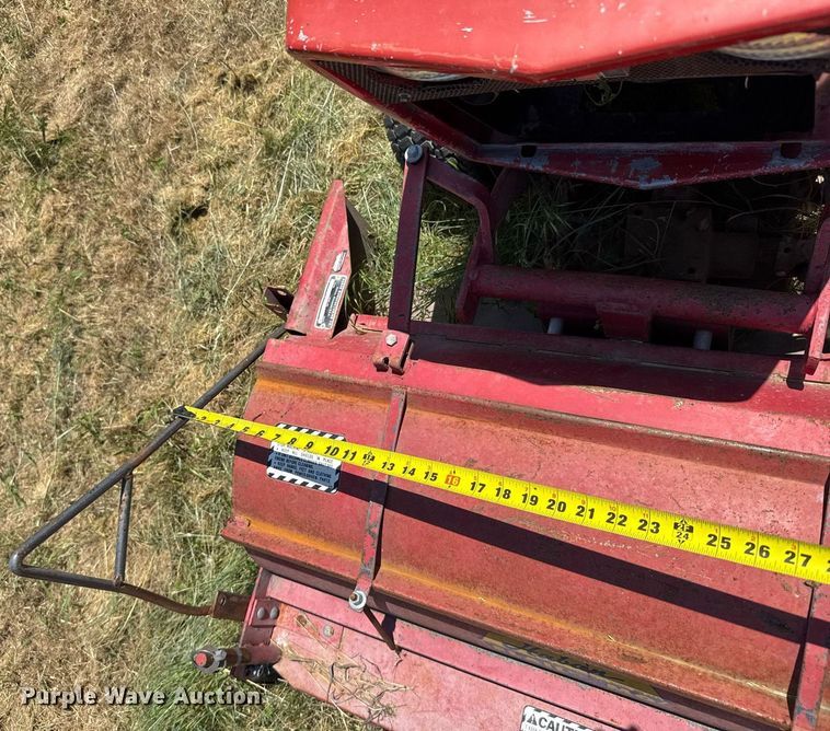 image for item ER2047 Cub Cadet 782 lawn tractor