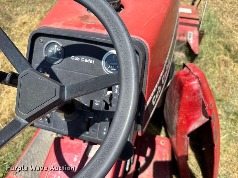 image for item ER2047 Cub Cadet 782 lawn tractor