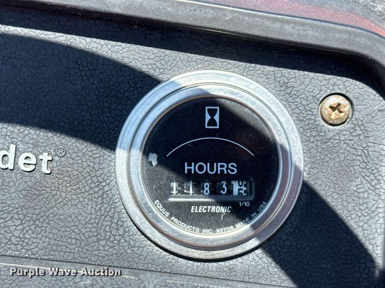 image for item ER2047 Cub Cadet 782 lawn tractor