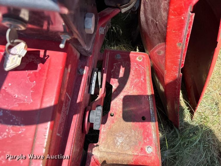 image for item ER2047 Cub Cadet 782 lawn tractor