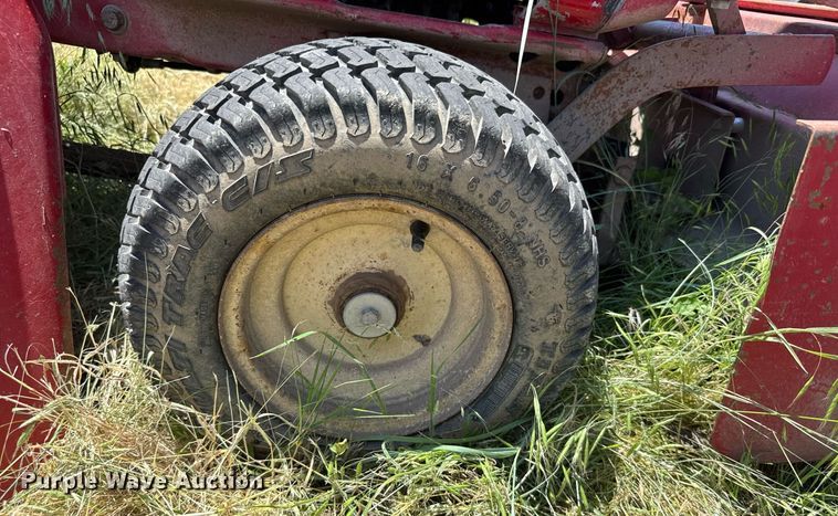 image for item ER2047 Cub Cadet 782 lawn tractor
