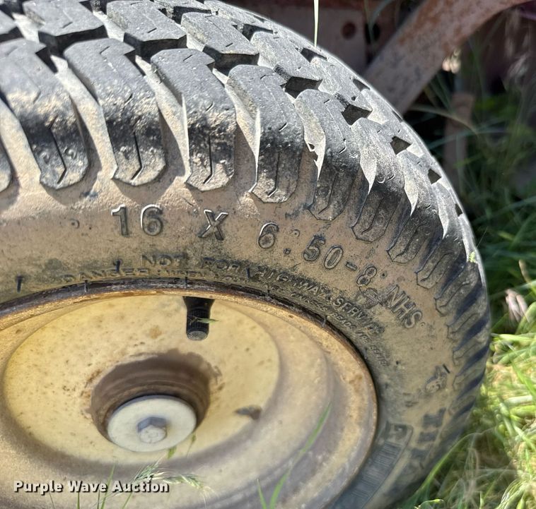 image for item ER2047 Cub Cadet 782 lawn tractor