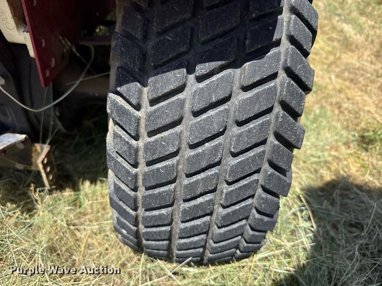 image for item ER2047 Cub Cadet 782 lawn tractor