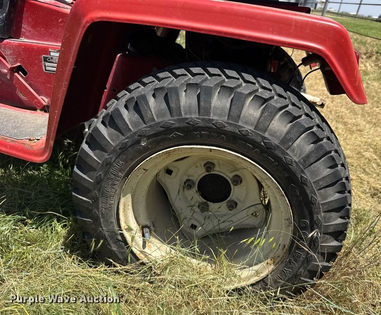 image for item ER2047 Cub Cadet 782 lawn tractor