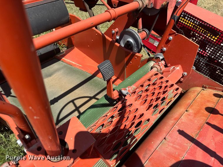 image for item ER2049 1987 Hans-Ulrich Hedge 125 seed harvester