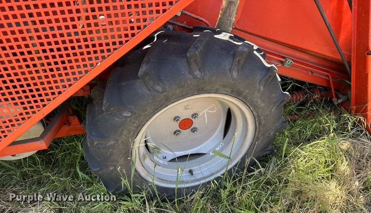 image for item ER2049 1987 Hans-Ulrich Hedge 125 seed harvester