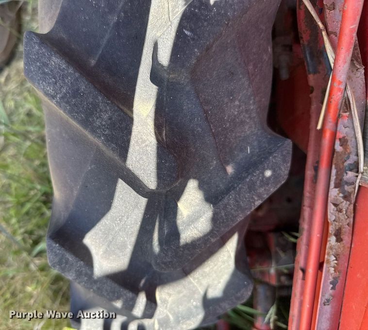 image for item ER2049 1987 Hans-Ulrich Hedge 125 seed harvester