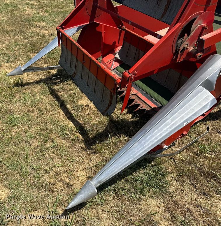 image for item ER2052 1982 Hans-Ulrich Hege 125B seed harvester