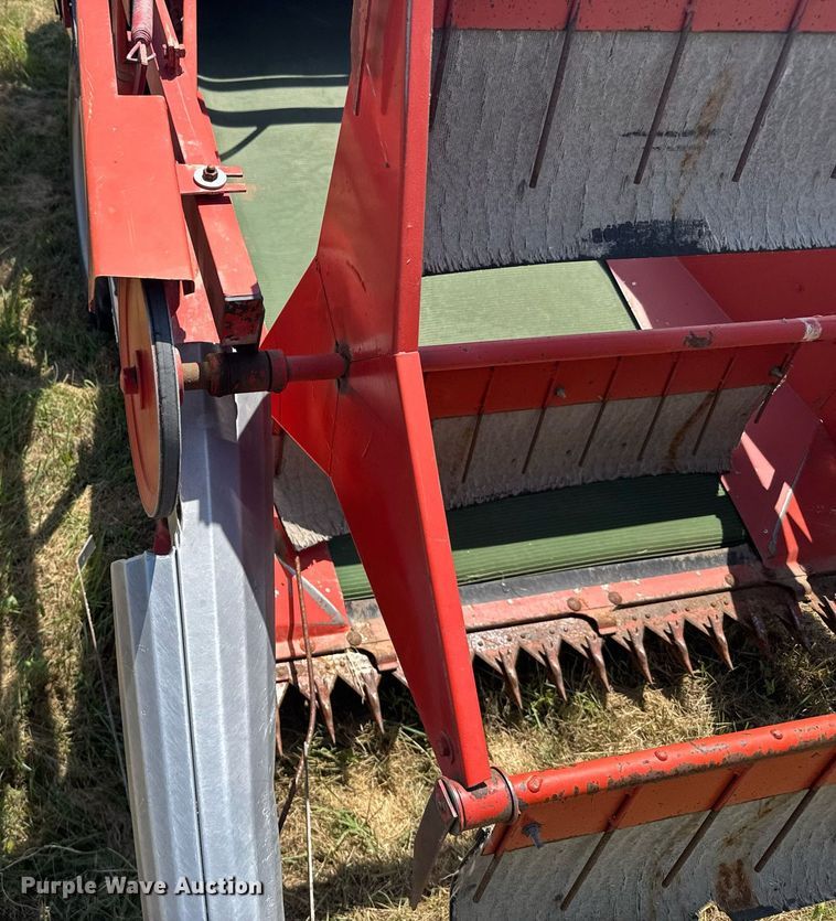 image for item ER2052 1982 Hans-Ulrich Hege 125B seed harvester