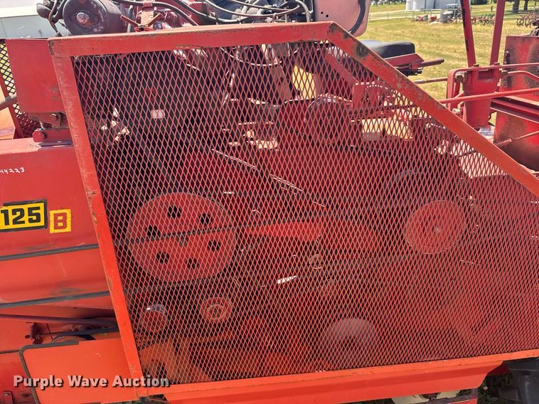 image for item ER2052 1982 Hans-Ulrich Hege 125B seed harvester