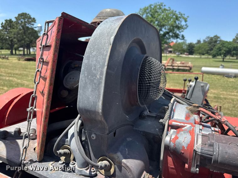 image for item ER2052 1982 Hans-Ulrich Hege 125B seed harvester