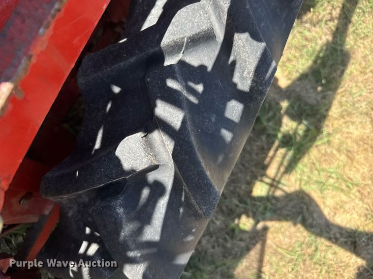 image for item ER2052 1982 Hans-Ulrich Hege 125B seed harvester