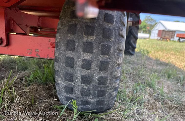 image for item ER2052 1982 Hans-Ulrich Hege 125B seed harvester