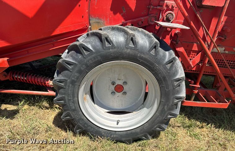image for item ER2052 1982 Hans-Ulrich Hege 125B seed harvester
