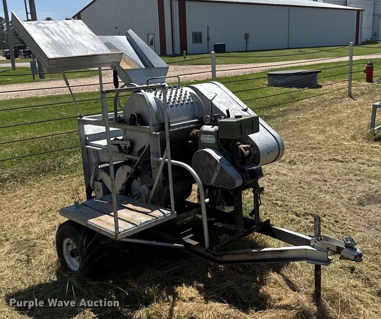 image for item ER2053 Grain mill