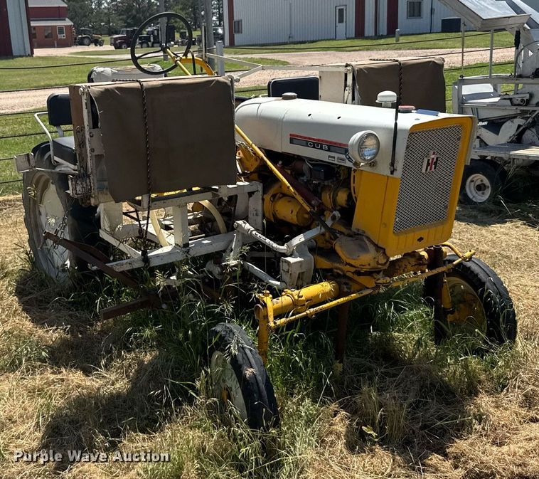 image for item ER2054 International Cub tractor