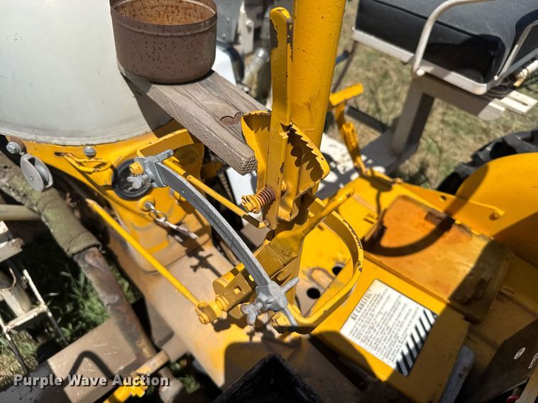 image for item ER2054 International Cub tractor