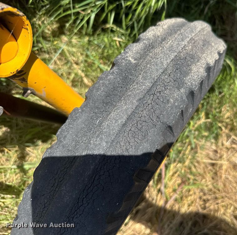 image for item ER2054 International Cub tractor