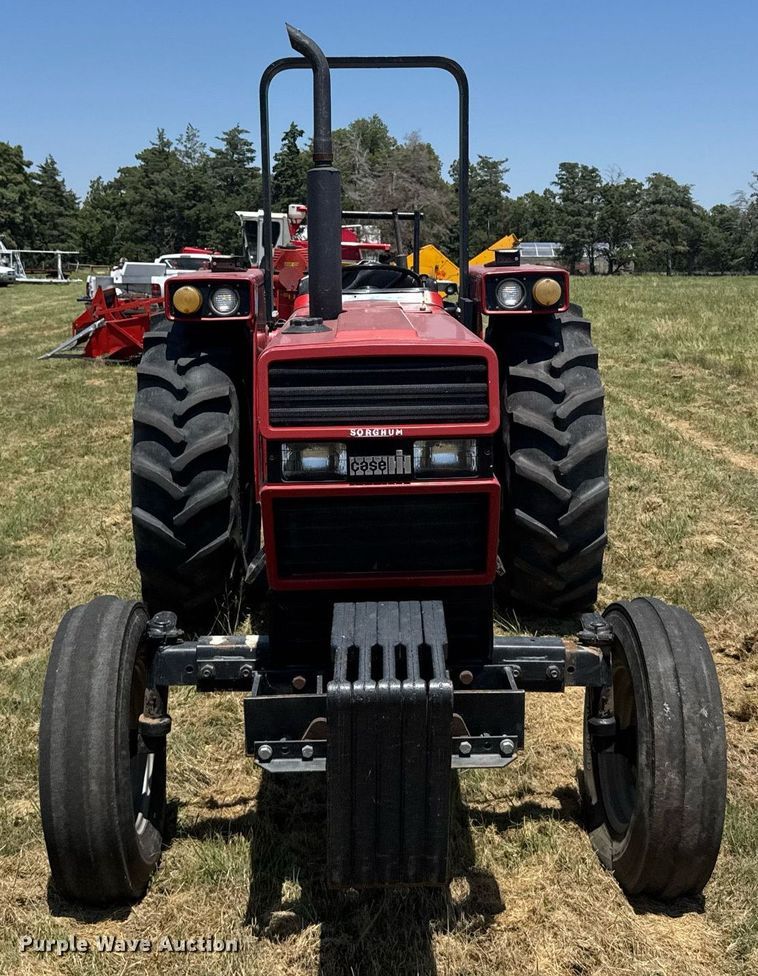 image for item ER2056 1987 Case IH 885 tractor