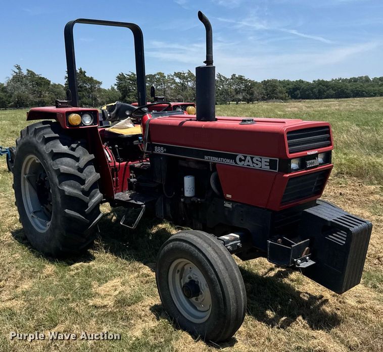 image for item ER2056 1987 Case IH 885 tractor