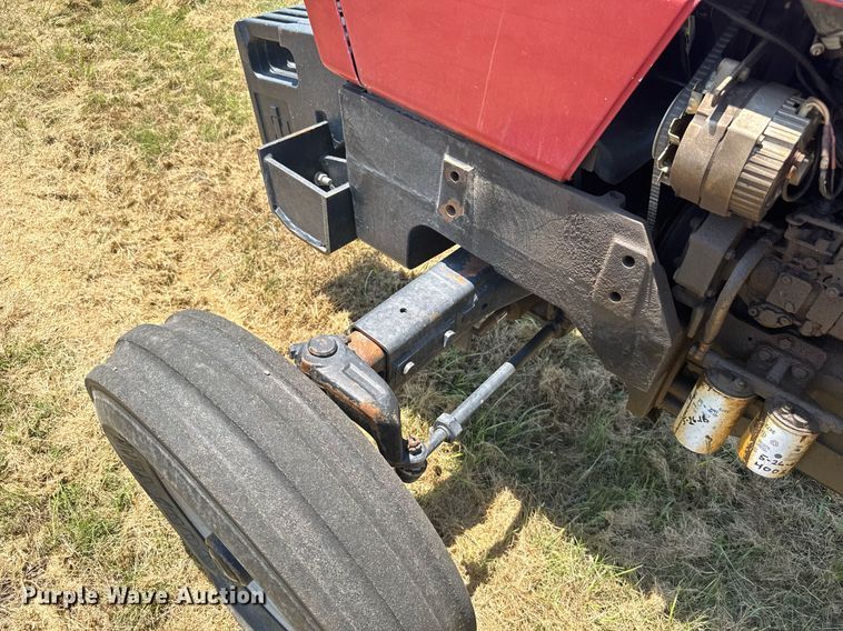 image for item ER2056 1987 Case IH 885 tractor