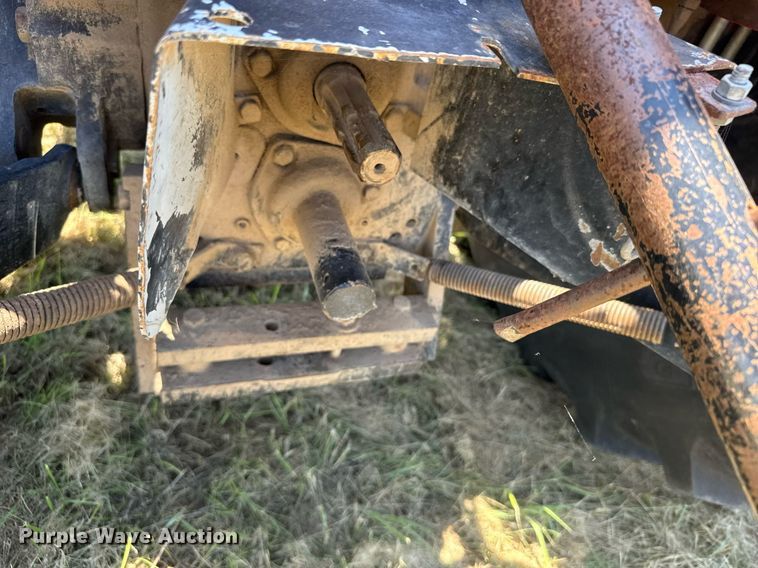 image for item ER2056 1987 Case IH 885 tractor