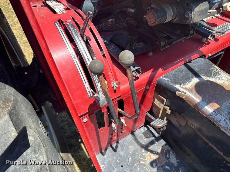 image for item ER2056 1987 Case IH 885 tractor