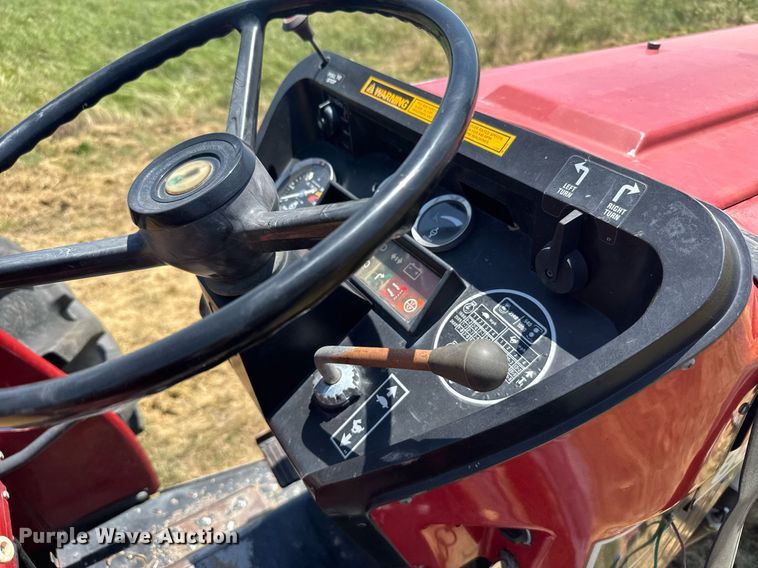 image for item ER2056 1987 Case IH 885 tractor