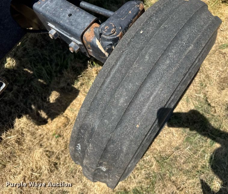 image for item ER2056 1987 Case IH 885 tractor