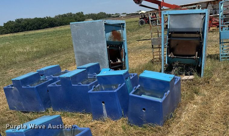 image for item ER2059 Livestock equipment