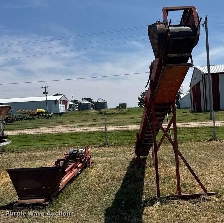 image for item ER2060 Oswalt Industries Ensiloader conveyor